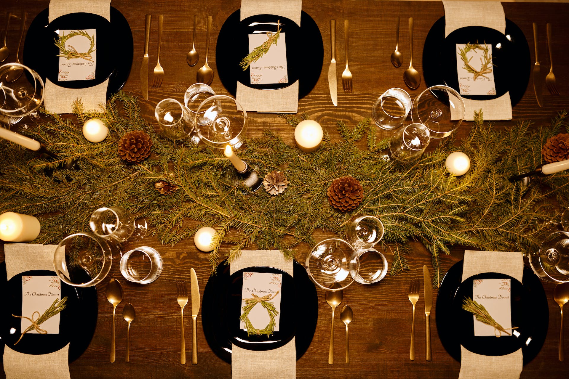 Christmas Table Arrangement with a Centerpiece